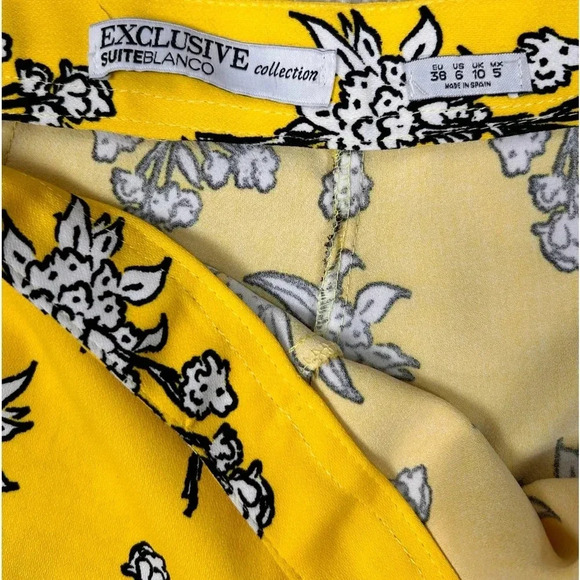 High-waisted, wide-leg floral yellow pants, Size 6, Bold, Statement Trousers - Picture 4 of 6